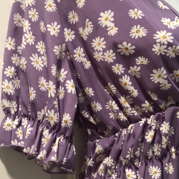 SHEIN Light purple w/daisys NWOT sz Large - Picture 5 of 6